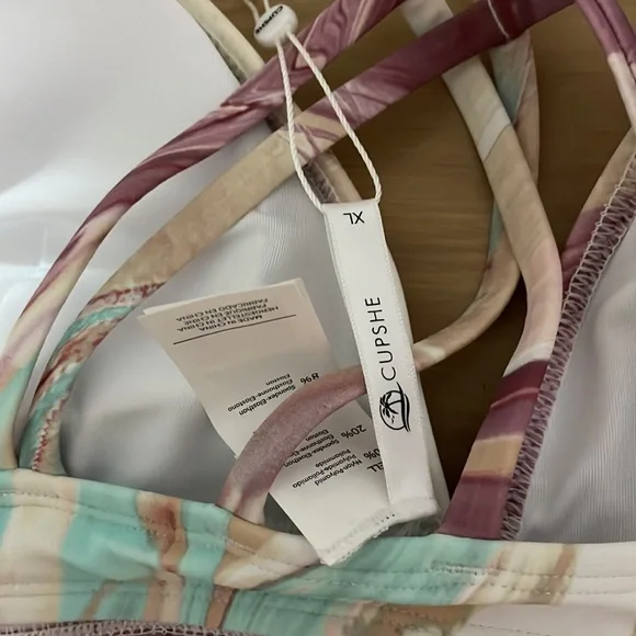 Cupshe Marble Bikini Set - Picture 5 of 13